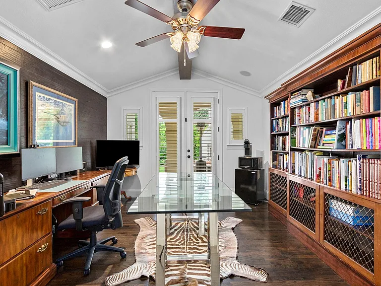 3930 Sundance Hill Ln — Photo 20