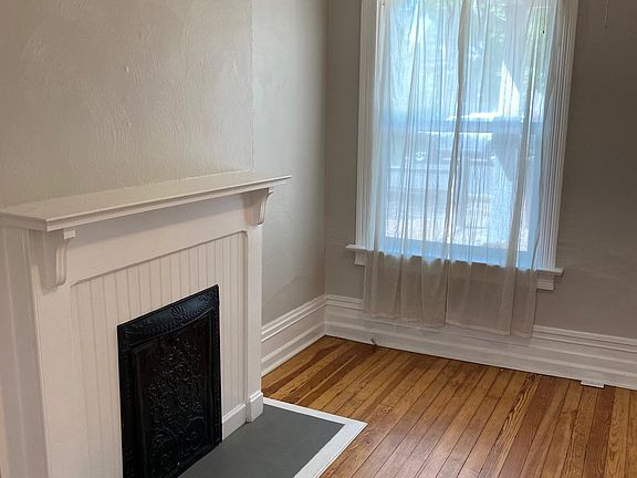 4th image of 146 W Cedar Ave