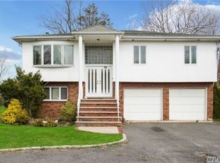 54 Barnum Ave #A, Plainview, NY 11803