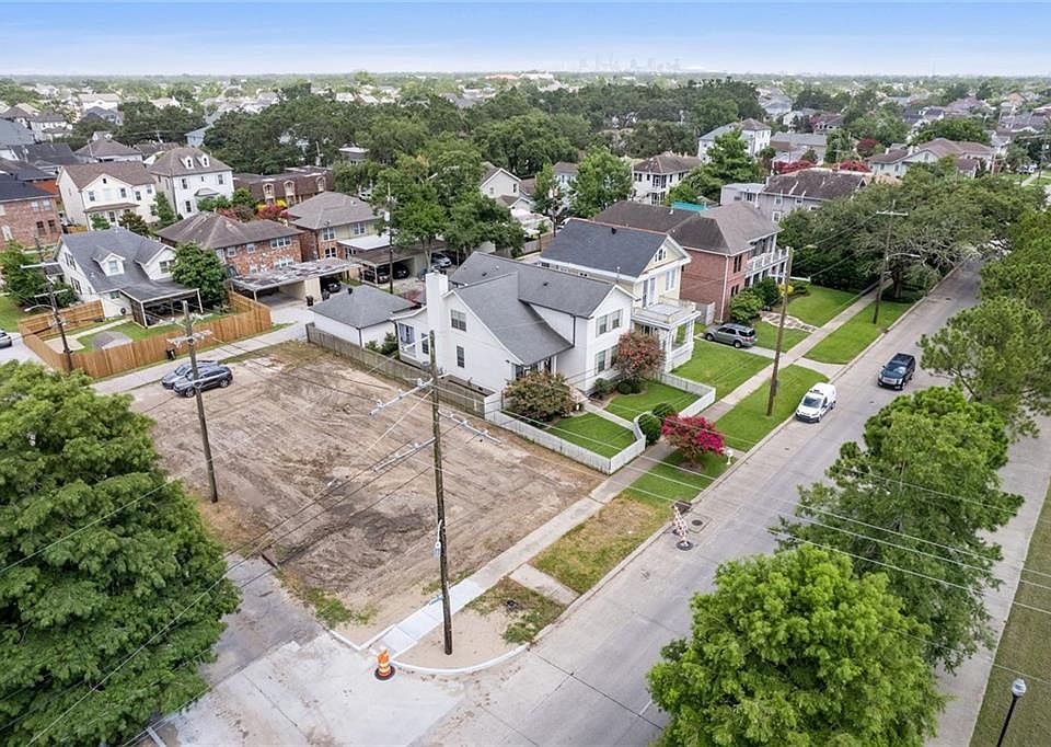 1st image of 6753 W End Blvd