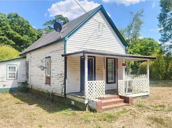 101 Smith Rd, Newnan, GA 30263