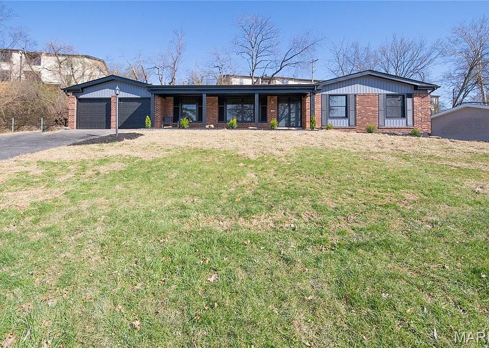 1st image of 156 Forest Brook Ln