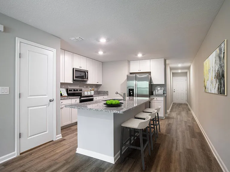 Waterside Townhomes at River City — Photo 3
