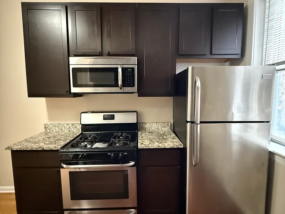 3757 W Sunnyside Ave #1A