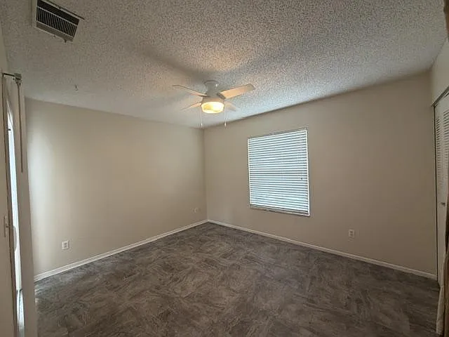 1451 Sheafe Ave NE — Photo 11