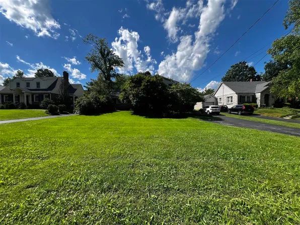 821 Wakefield St, Bowling Green, KY 42103