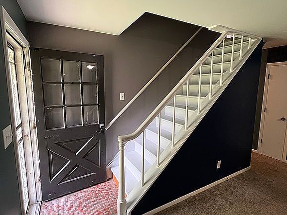3rd image of 8324 Park State Dr