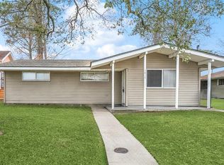 4818 Lancelot Dr, New Orleans, LA 70127