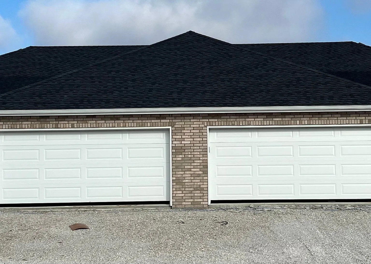 3 bed, 2.0 bath, 1400 sqft, $1,350 — Photo 1