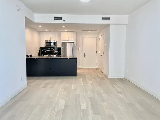 Rented by Keller Williams NYC | media 3