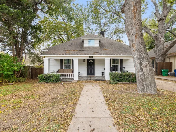 1105 W Main St, Waxahachie, TX 75165
