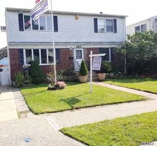 257 Hunnewell Ave, Elmont, NY, 11003