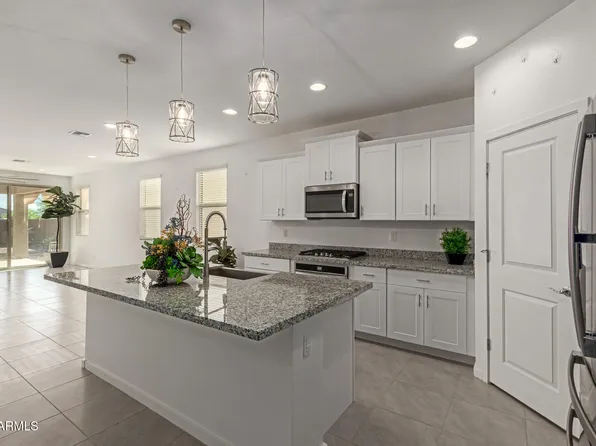 17969 W COLLEGE Drive, Goodyear, AZ 85395