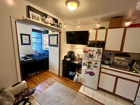 Rented by J Misrahi Realty Corp | media 3