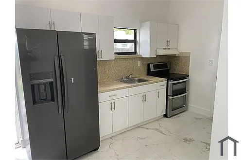 2986 NW 93rd St Photo 1