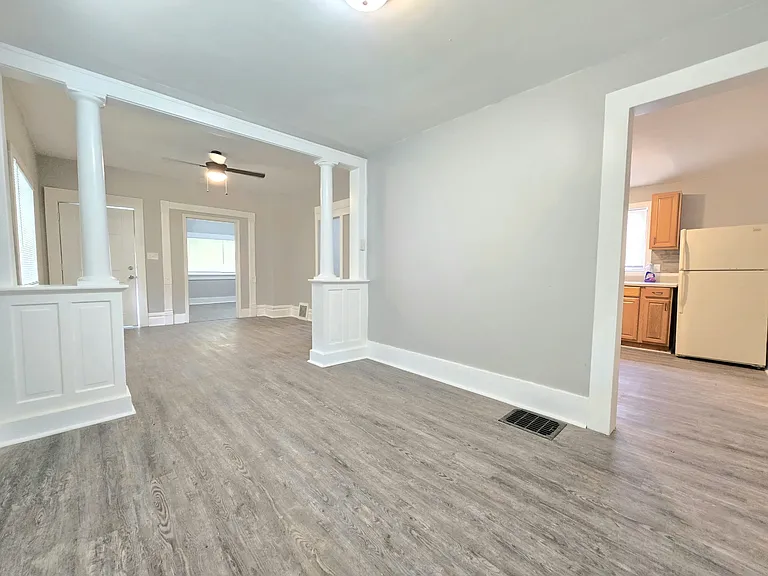 234 Studebaker St — Photo 4
