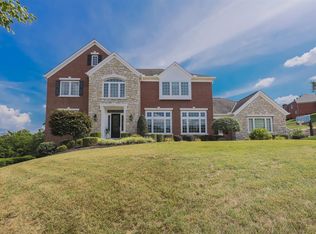 750 Riverwatch Dr, Crescent Springs, KY 41017