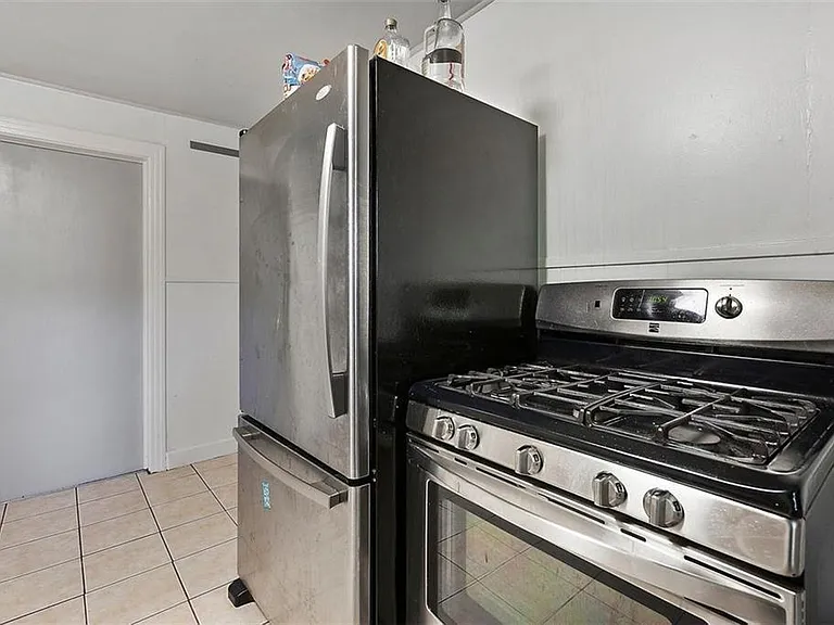 3306 Liberty St — Photo 8