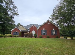 32 Garden View Ter, Newnan, GA 30263