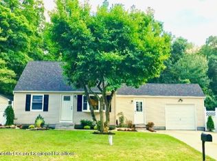 252 Sunset Ln, Howell, NJ 07731