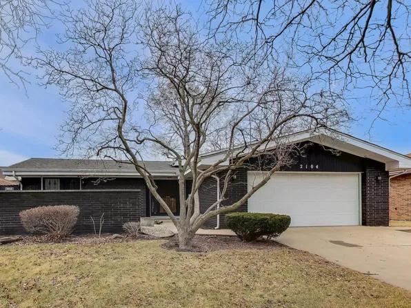 2104 Cardinal Dr, East Chicago, IN 46312