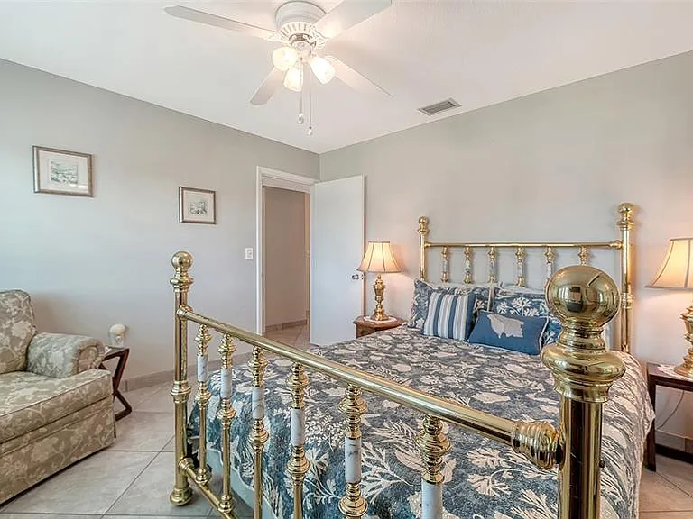 2657 Riverbluff Pkwy #V-122 — Photo 20
