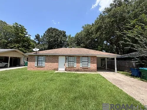 223 Oak St Photo 1 223 Oak St Photo 1