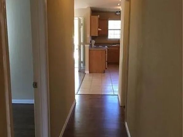 1506 E Mulkey St #1506