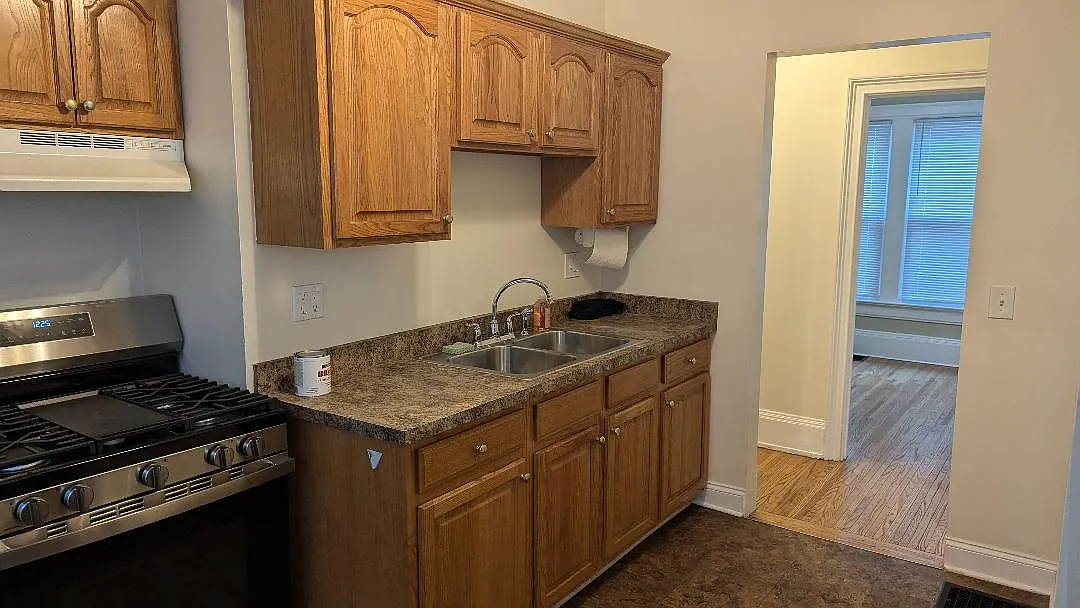 2 bed, 1138 sqft, $1,400 — Photo 2