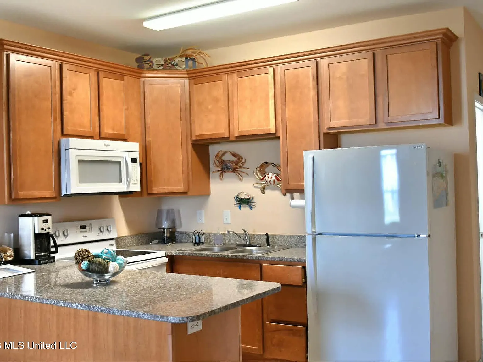 3 bed, 3.0 bath, 1156 sqft, $1,800 — Photo 4