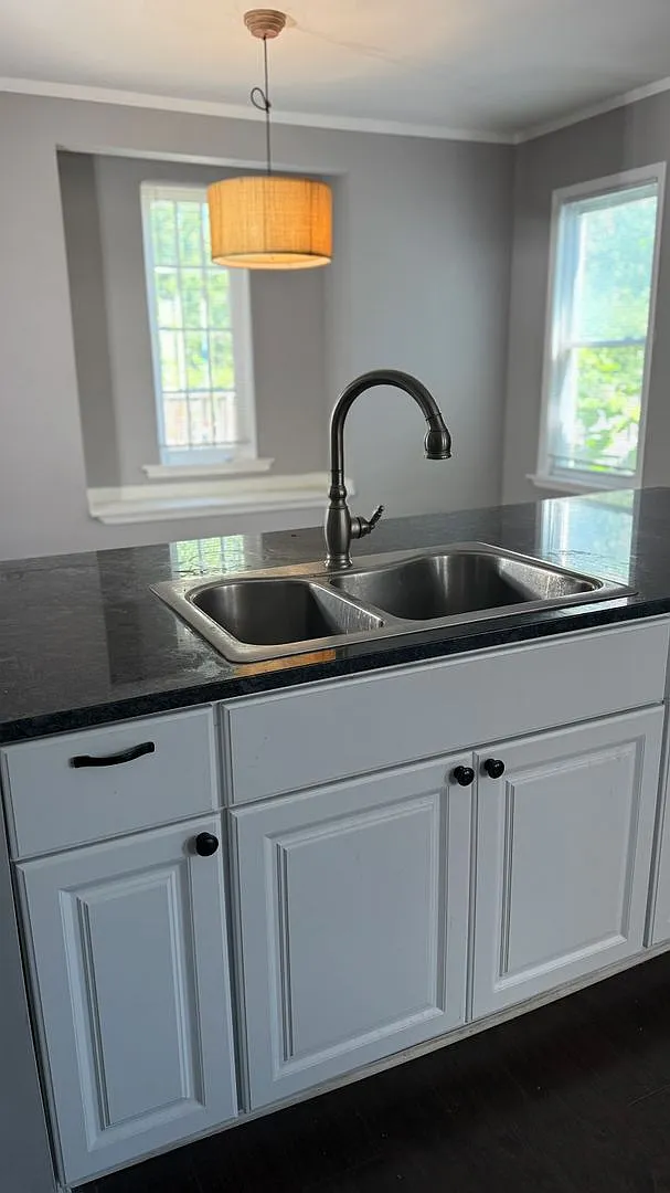 4 Bedroom House with Primary Suite — Photo 2