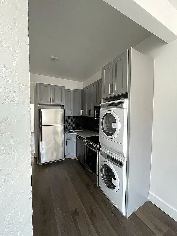 197 Franklin Street — Photo 3