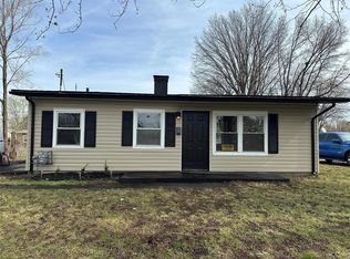 1129 Saint Michael Dr, Cahokia, IL 62206