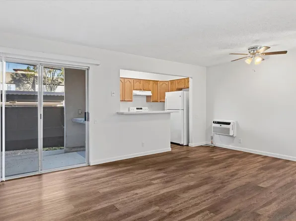 8069 Caminito De Pizza Unit F, San Diego, CA 92108