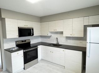 911 E Miner St #3, Arlington Heights, IL 60004