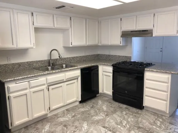 345 S Sunset St APT C, Ridgecrest, CA 93555