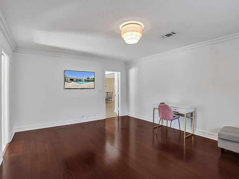 248 Codrington Dr — Photo 59