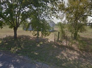 807 Shaw St, Lexington, TX 78947