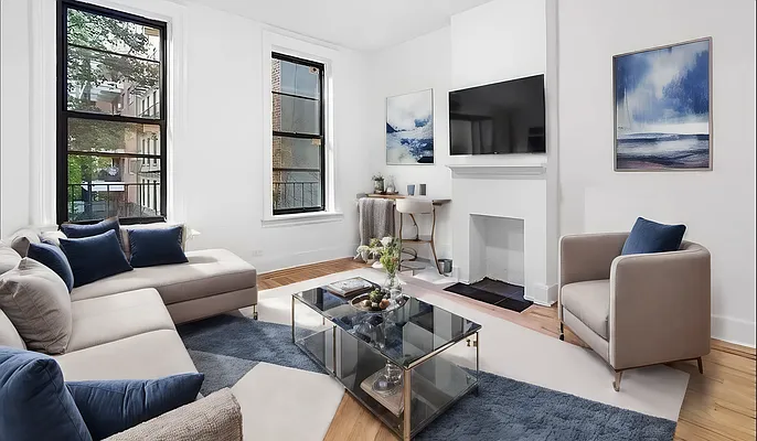Rented by CitySites Real Estate Group | media 1