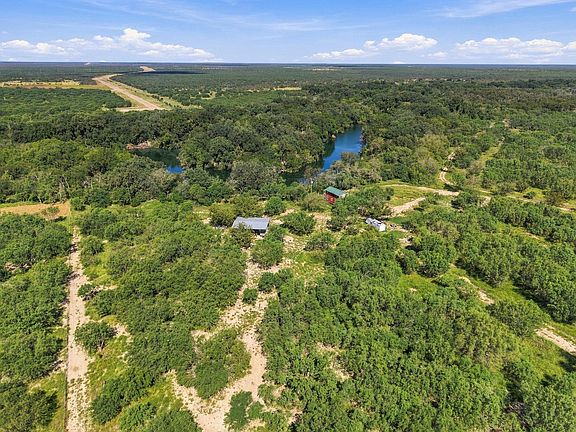 4th image of 37 Nueces River Ranch Rd