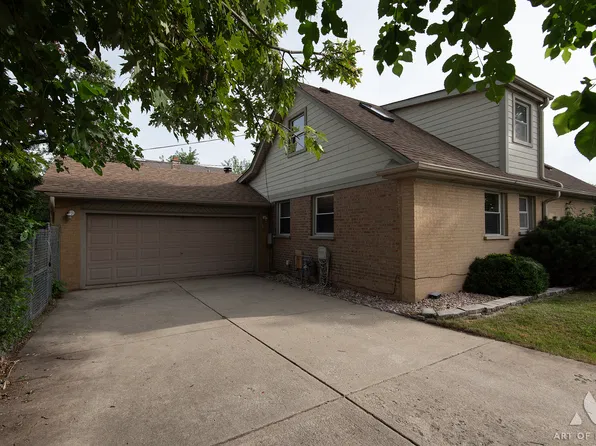 5900 107th St, Chicago Ridge, IL 60415