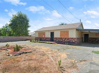 180 Bloomington Ave, Rialto, CA 92376