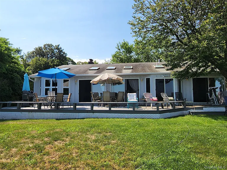 7 Riverhead Rd — Photo 32