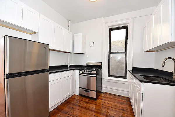 Rented by Keller Williams NYC | media 32