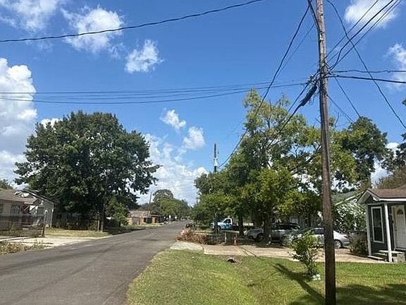 5th image of 6821 Appleton St