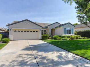 9520 Emerald Cove Ln, Elk Grove, CA