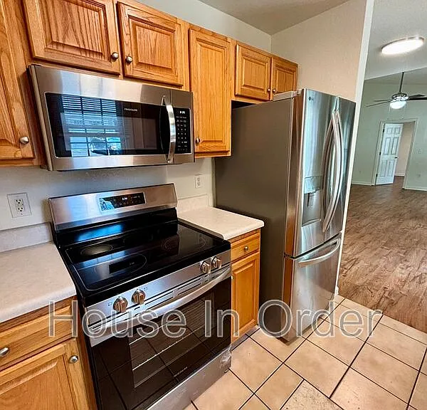 41 Atkins St #E2 — Photo 9