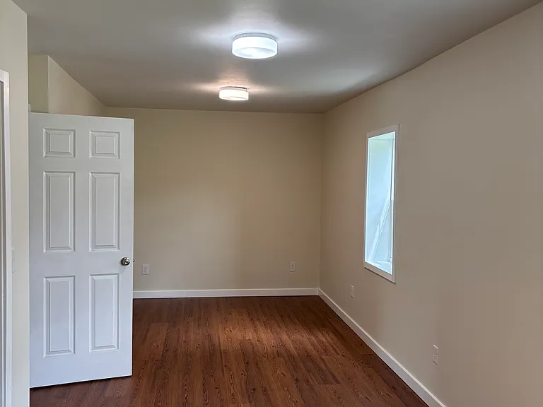 Downstairs bedroom 25' x 10'