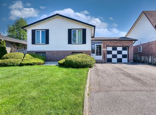 7740 Chorozy St, Niagara Falls, ON L2H 2N9