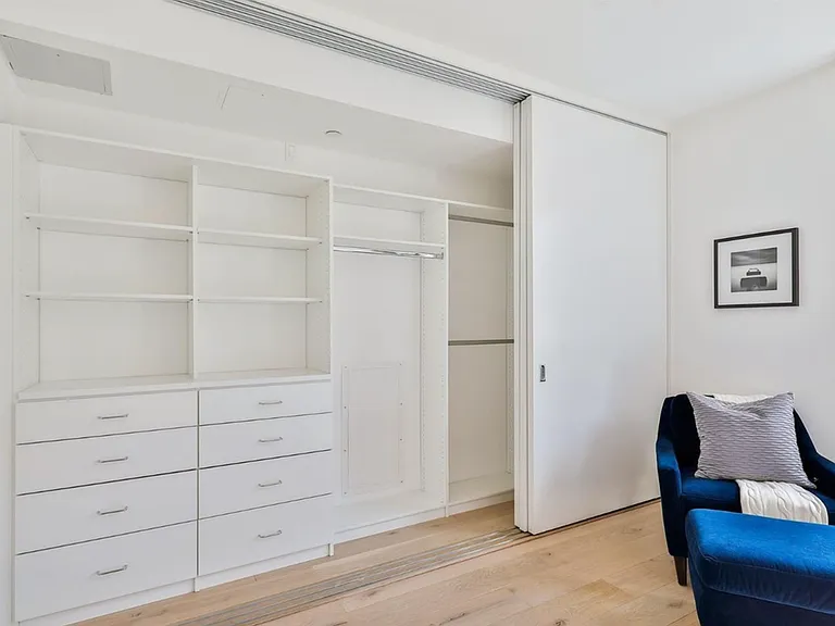 310 Carolina St #202 — Photo 8